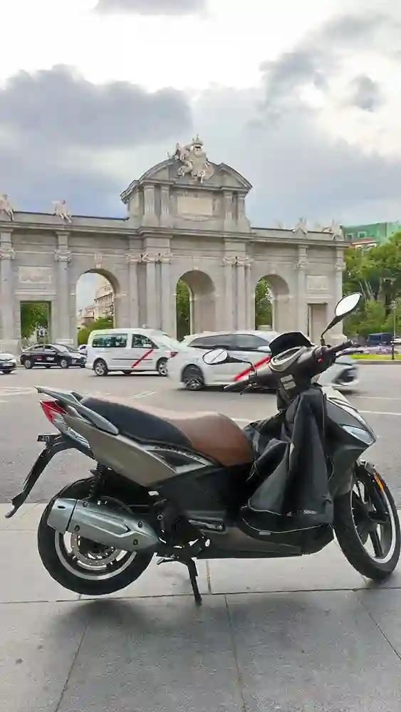 Moto KYMCO AGILITY 125 de seguna mano del año 2021 en Madrid