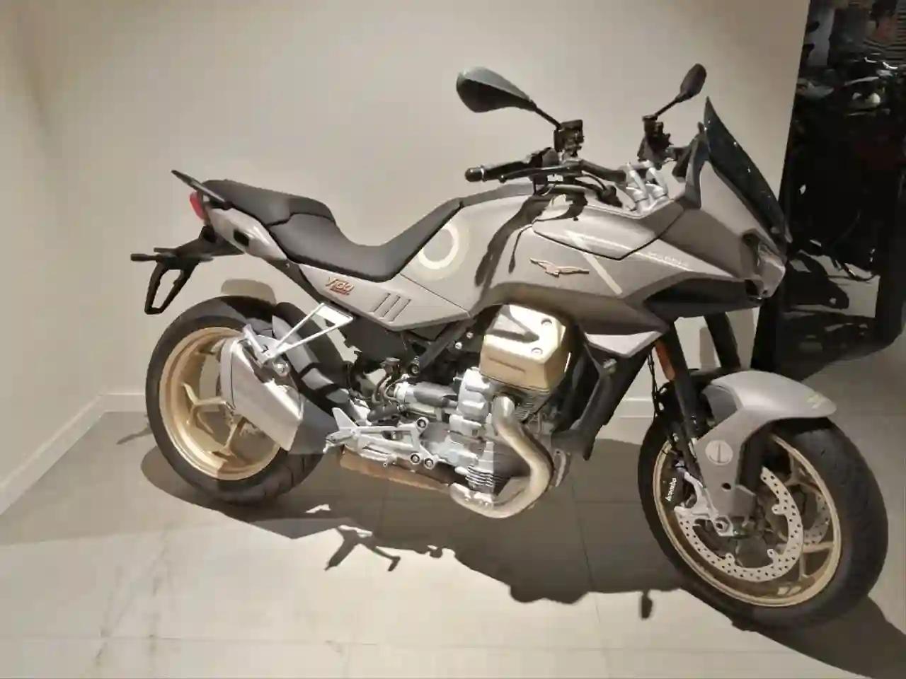 Moto MOTO GUZZI V100 MANDELLO de seguna mano del año 2023 en Barcelona