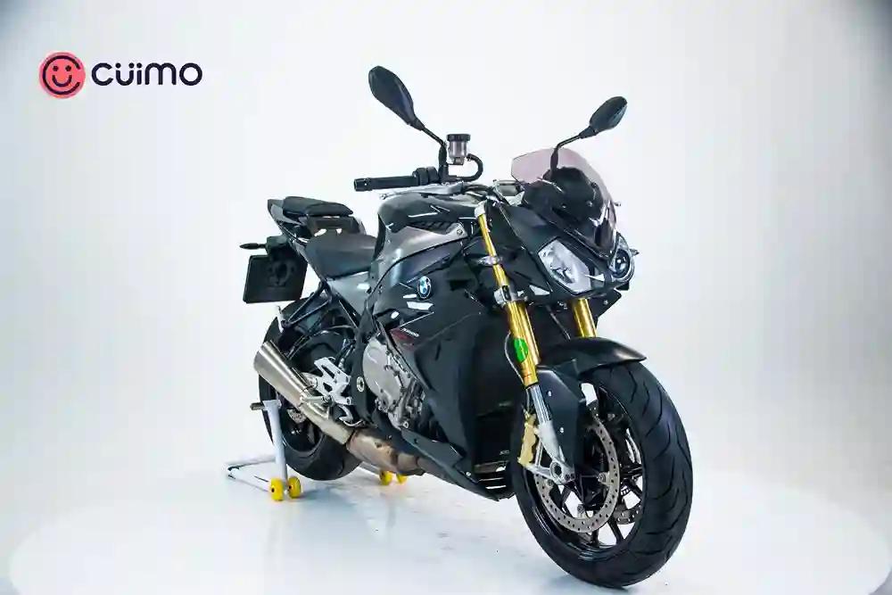 Moto BMW S 1000 R de seguna mano del año 2015 en Madrid