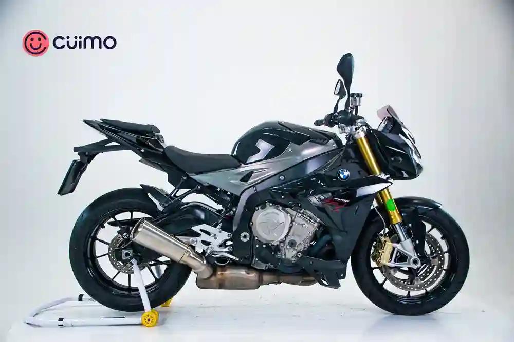 Moto BMW S 1000 R de seguna mano del año 2015 en Madrid