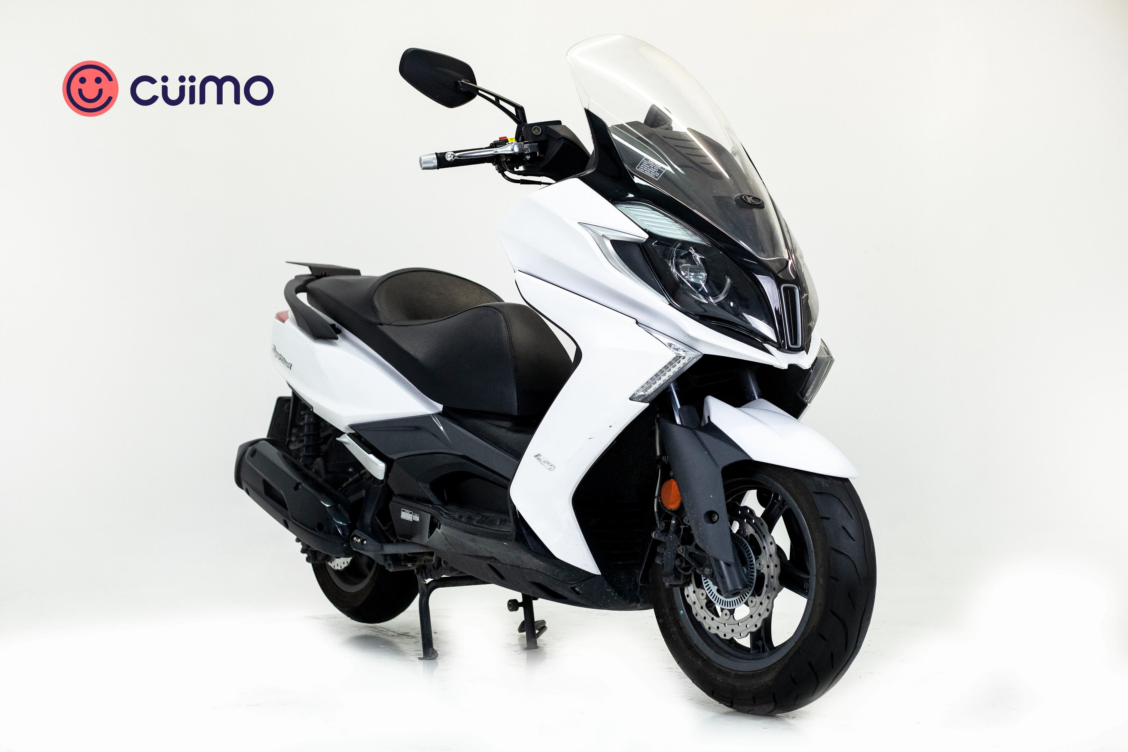 Moto KYMCO SUPER DINK 125 ABS de seguna mano del año 2021 en Madrid