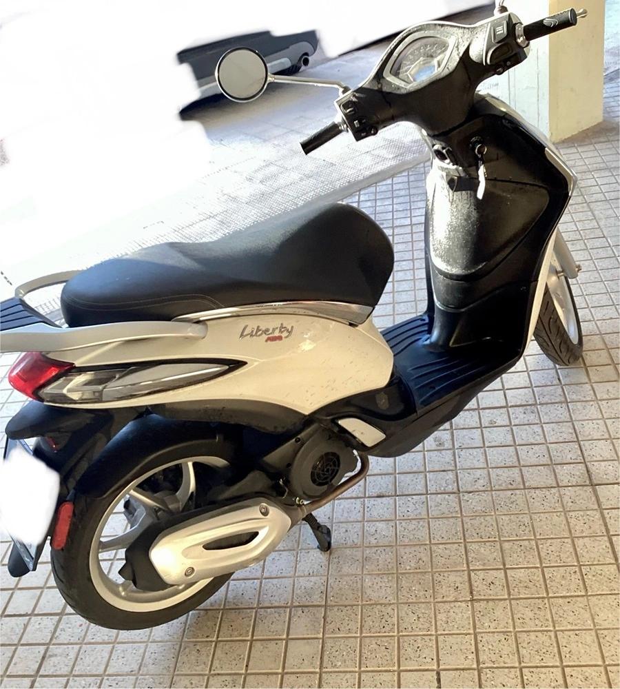Moto PIAGGIO LIBERTY 125 ABS de seguna mano del año 2023 en Zaragoza