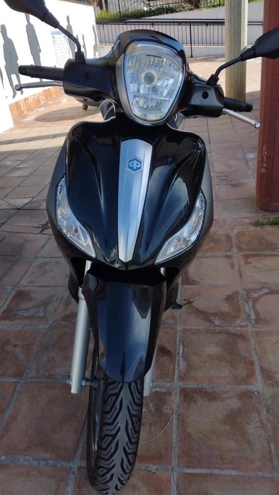 Moto PIAGGIO MEDLEY 125 IGET de seguna mano del año 2021 en Granada