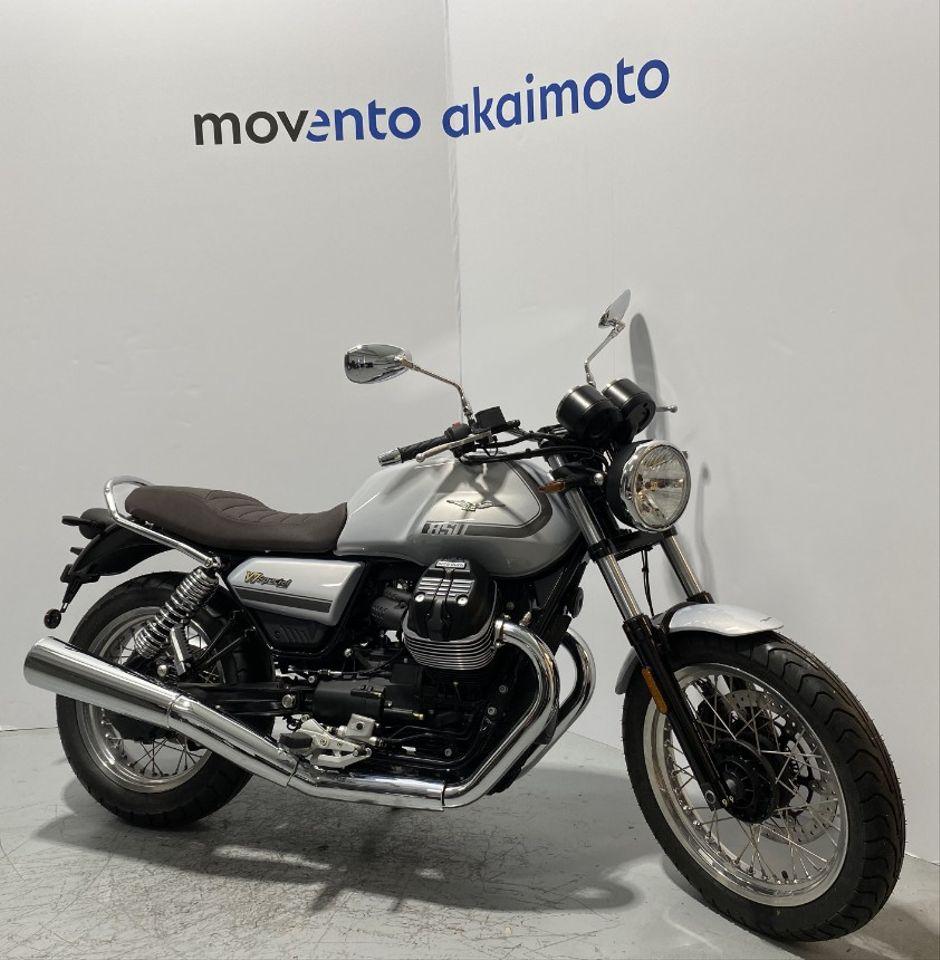 Moto MOTO GUZZI BREVA V750 de seguna mano del año 2023 en Barcelona