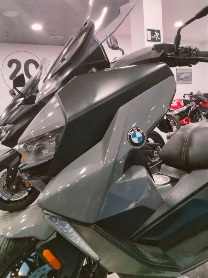Moto BMW C 400 GT de seguna mano del año 2021 en Málaga