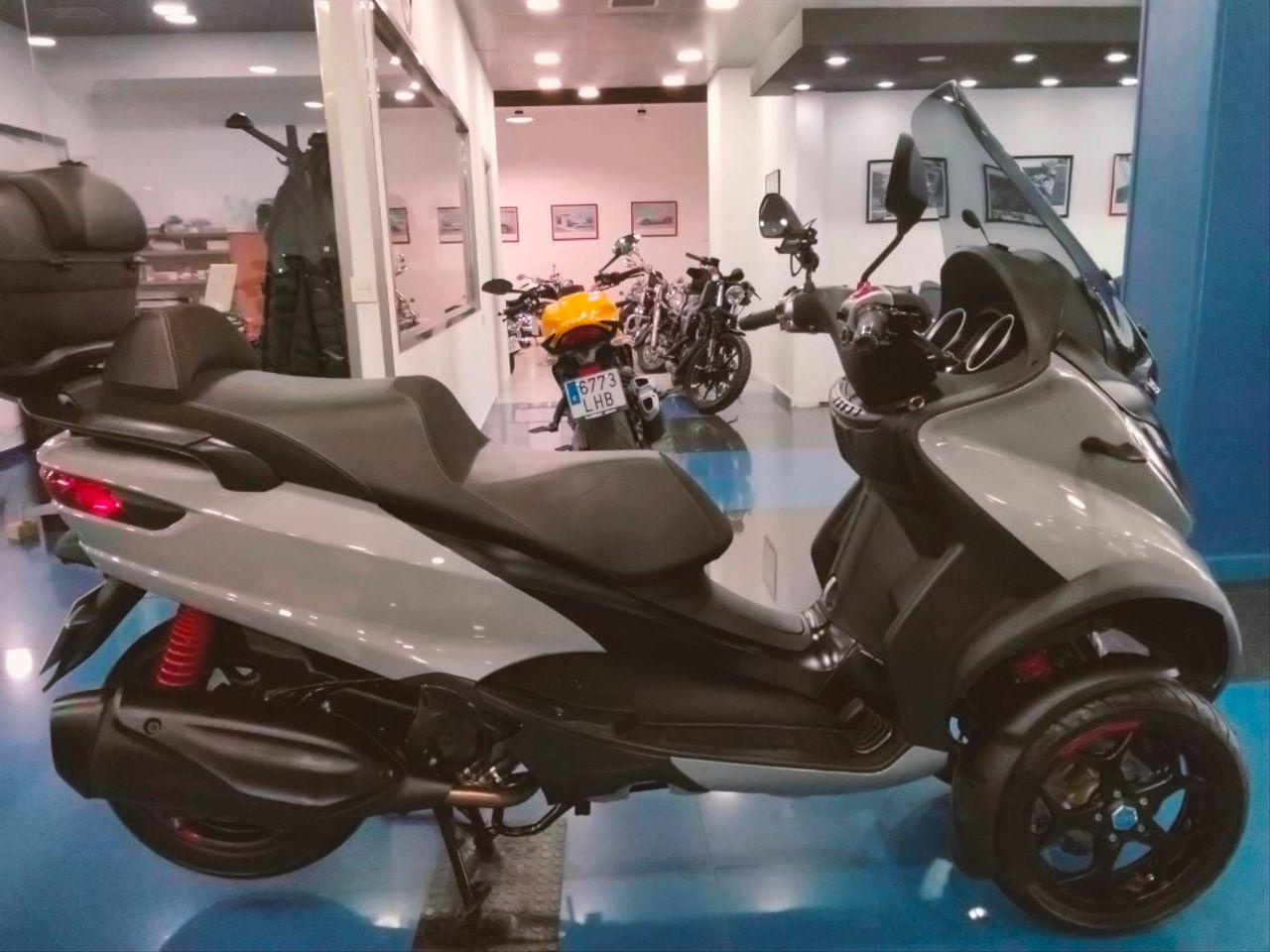 Moto PIAGGIO MP3 350 de seguna mano del año 2020 en Málaga