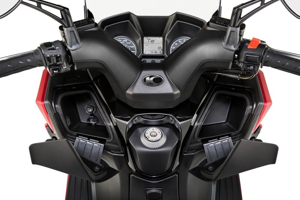 Moto KYMCO SUPER DINK 350I nueva del año 2021 en Madrid