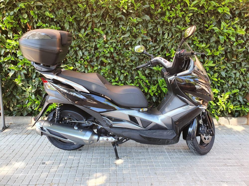 Moto KAWASAKI J 300 ABS de segunda mano del año 2016 en Barcelona