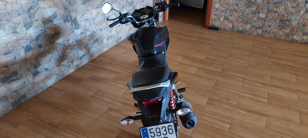 Moto HONDA CB 125 de segunda mano del año 2016 en Girona