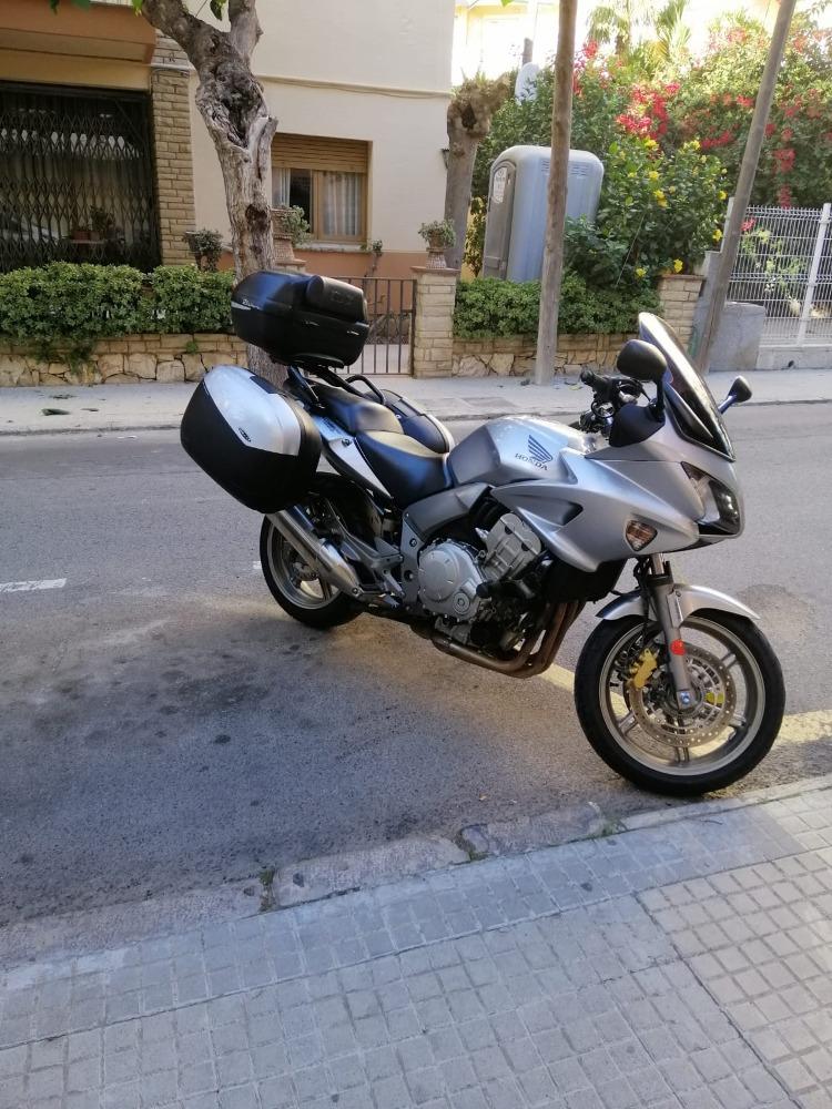 Moto HONDA CBF 1000 C-ABS de segunda mano del año 2006 en Tarragona