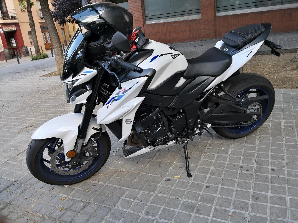 Moto SUZUKI GSX-S de segunda mano del año 2020 en Barcelona