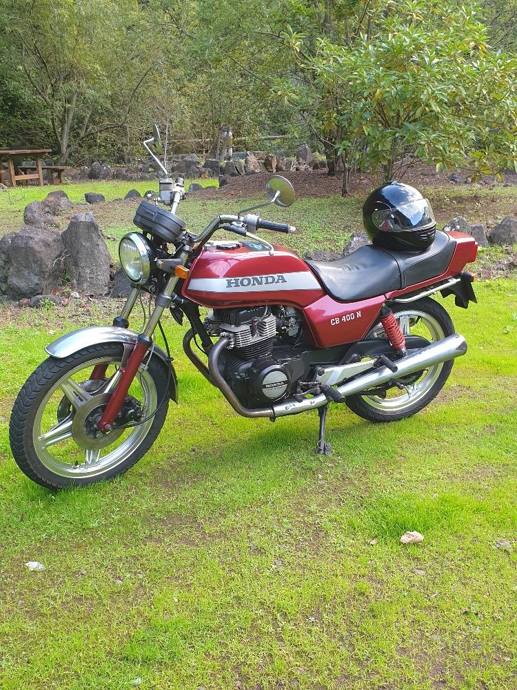 Moto HONDA CB 400 de segunda mano del año 1981 en Santa Cruz de Tenerife