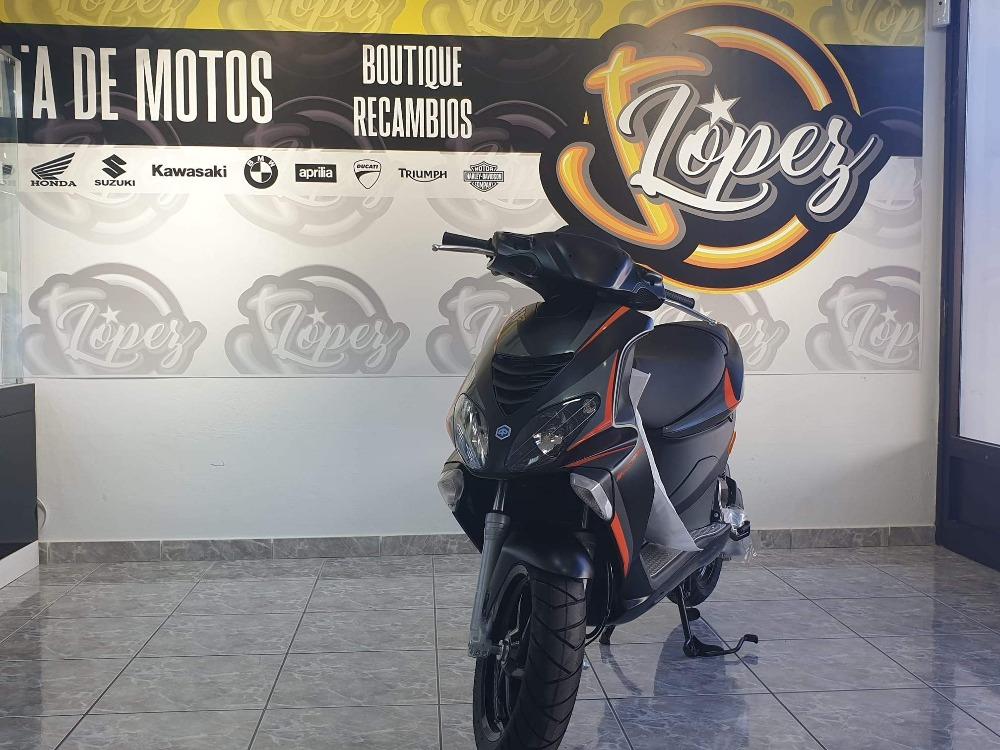 Moto PIAGGIO NRG POWER 50 de segunda mano del año 2021 en Santa Cruz de Tenerife