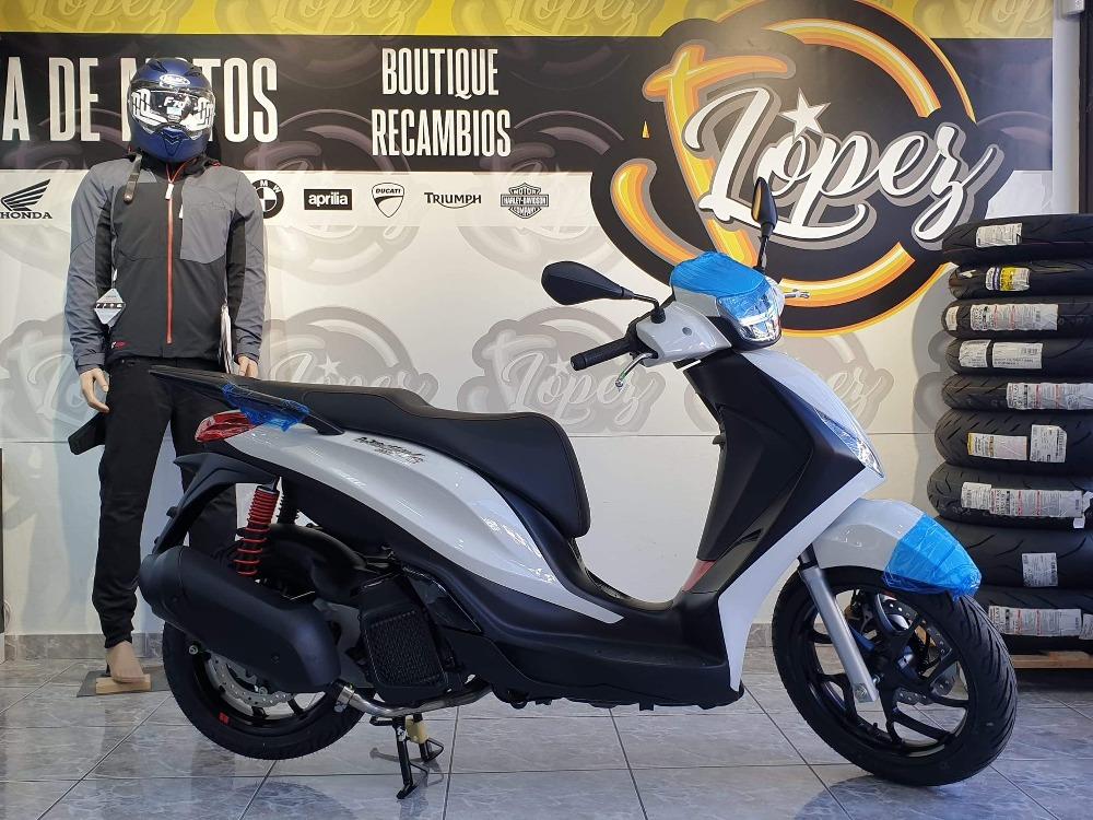 Moto PIAGGIO Medley de segunda mano del año 2021 en Santa Cruz de Tenerife