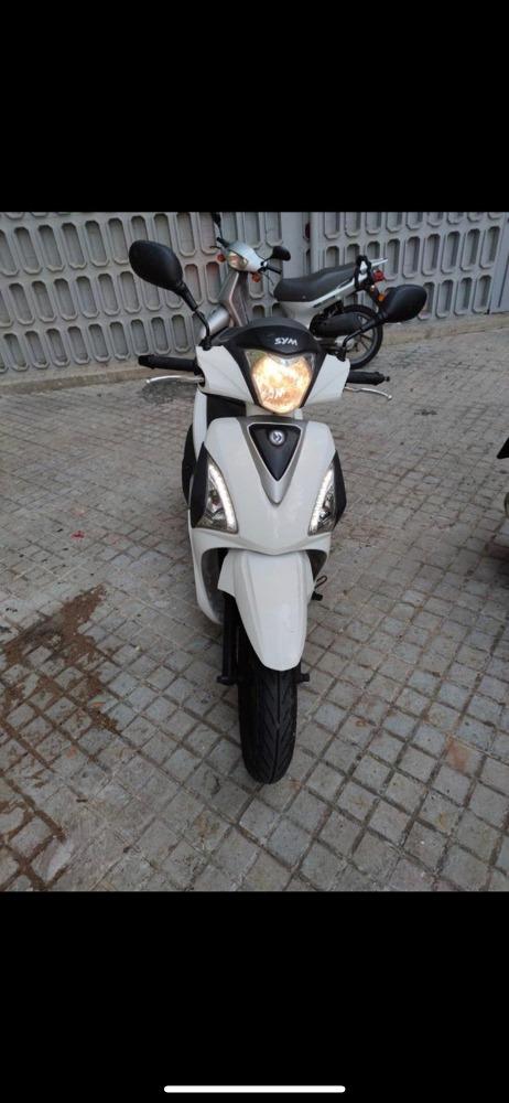 Moto SYM SYMPHONY ST 125 de segunda mano del año 2015 en Barcelona