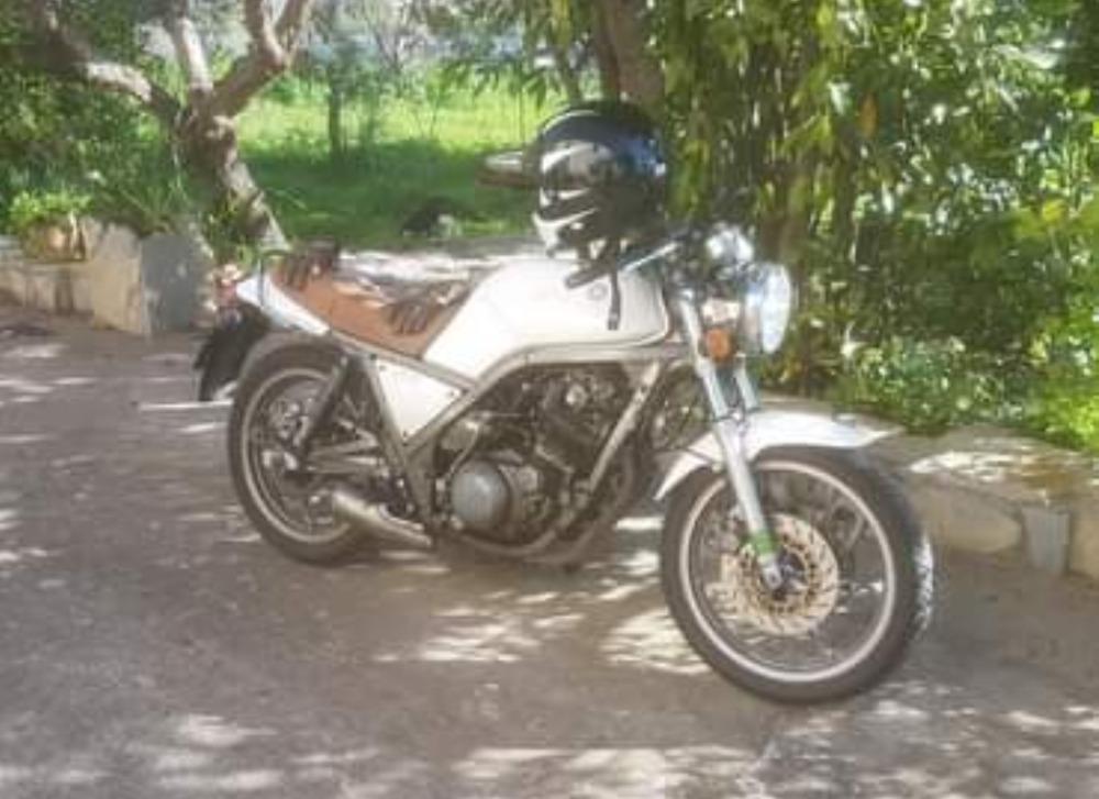 Moto YAMAHA SRX 600 de segunda mano del año 1989 en Islas Baleares