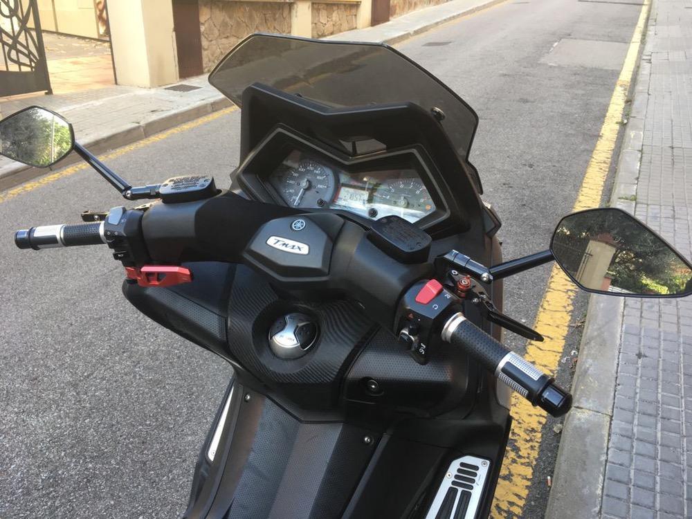 Moto YAMAHA TMAX 530 de segunda mano del año 2017 en Barcelona
