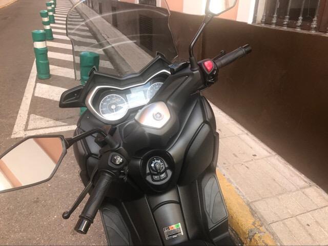 Moto YAMAHA X MAX 125 de segunda mano del año 2018 en Badajoz