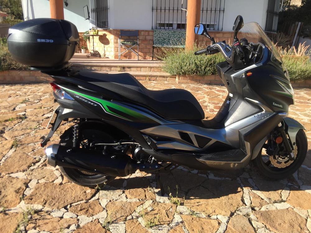 Moto KAWASAKI J 300 SE ABS de segunda mano del año 2017 en Jaén