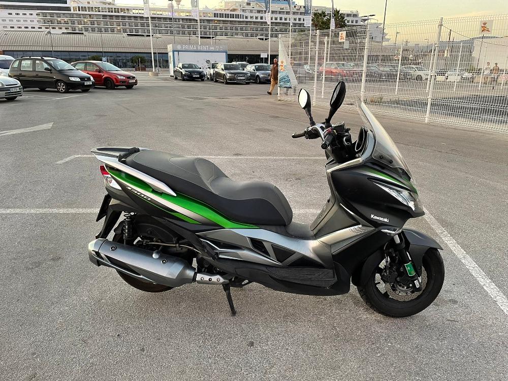Moto KAWASAKI J 300 SE ABS de segunda mano del año 2016 en Málaga