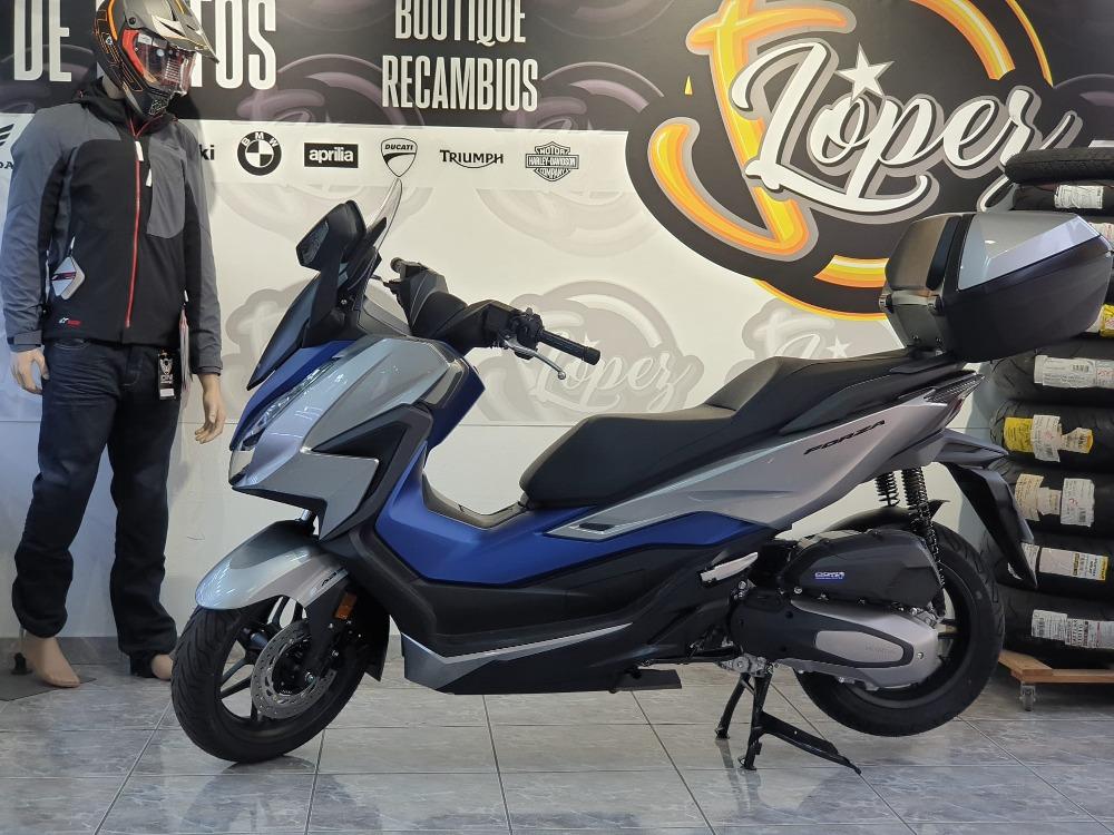 Moto HONDA FORZA 125 de segunda mano del año 2021 en Santa Cruz de Tenerife