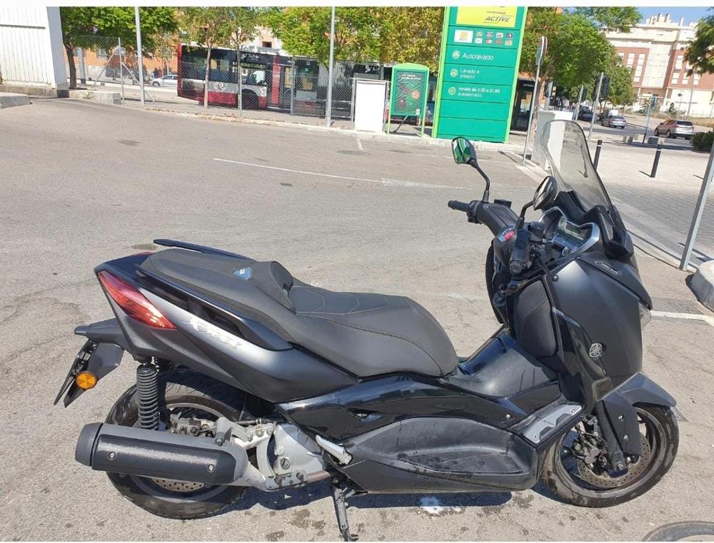 Moto YAMAHA X MAX 125 de segunda mano del año 2019 en Alicante