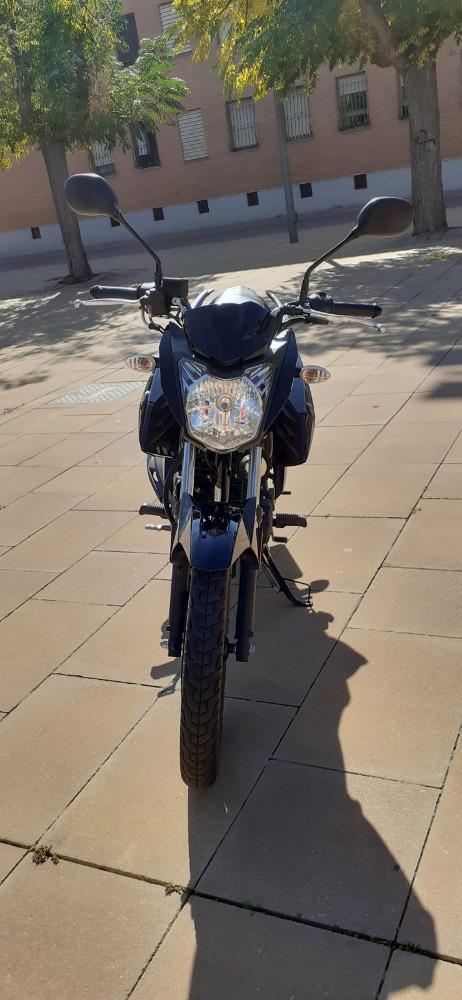 Moto YAMAHA YS125 de segunda mano del año 2018 en Zaragoza