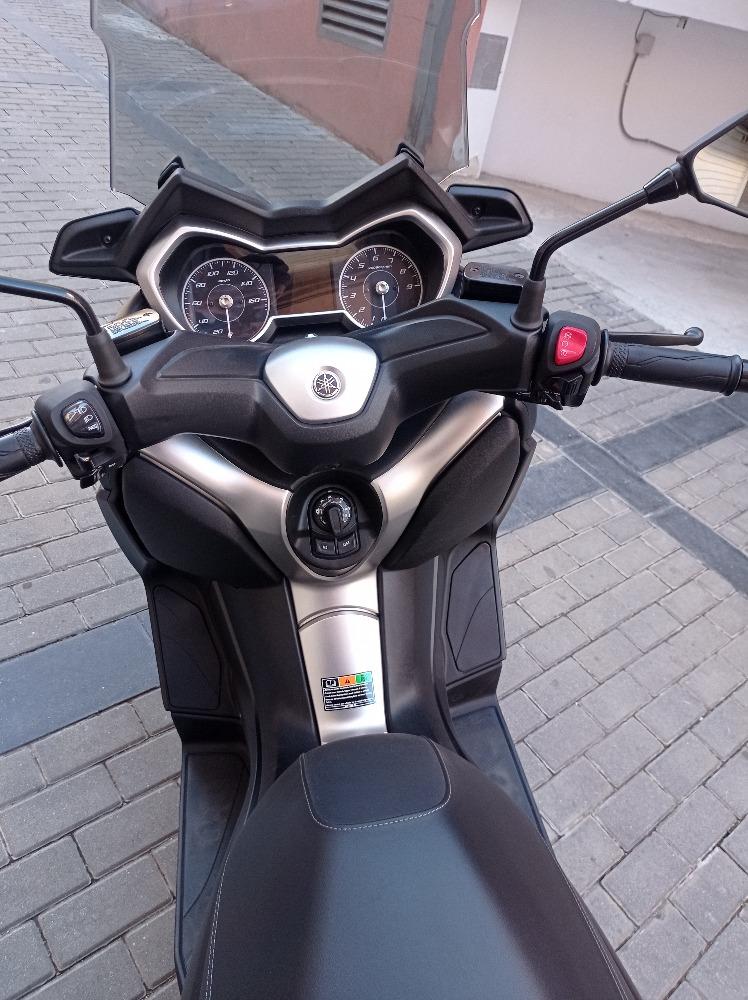 Moto YAMAHA X MAX 300 de segunda mano del año 2018 en Barcelona