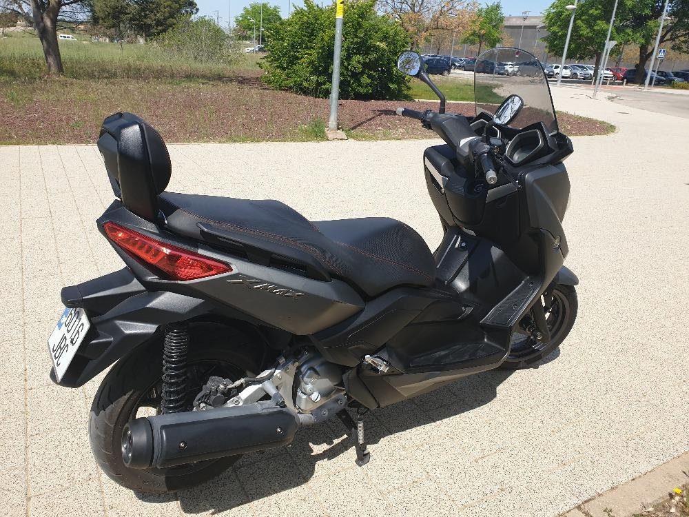 Moto YAMAHA X MAX 250 de segunda mano del año 2015 en Albacete