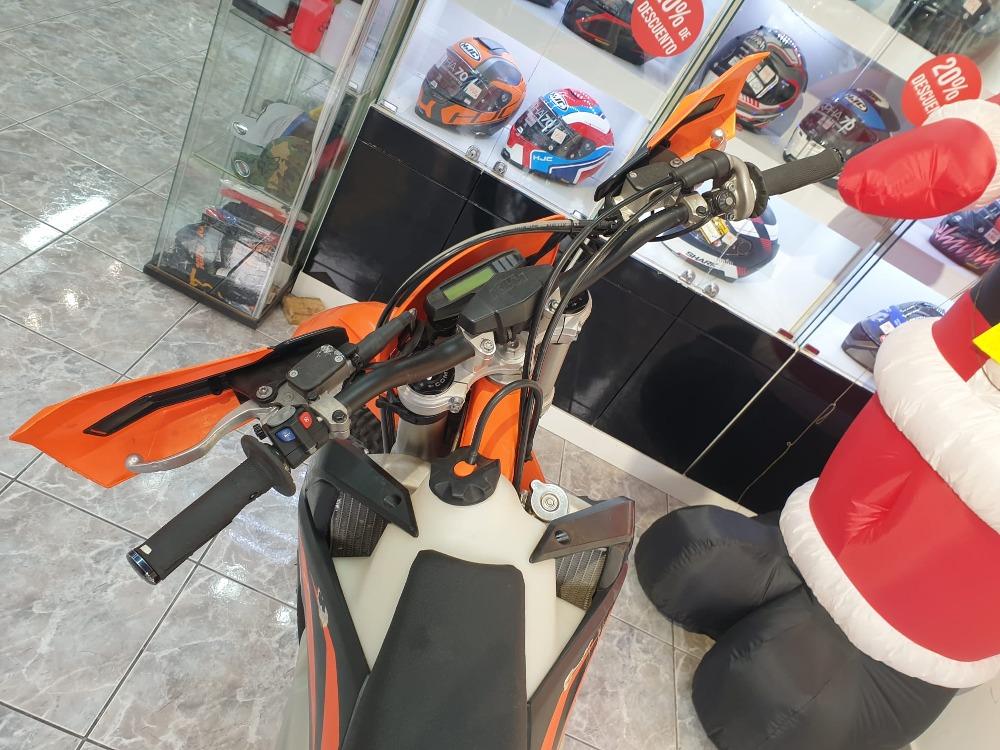 Moto KTM EXC 450 de segunda mano del año 2019 en Santa Cruz de Tenerife