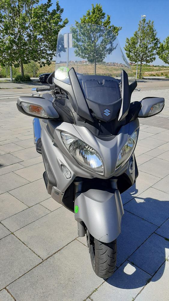 Moto SUZUKI BURGMAN 650 de segunda mano del año 2014 en Madrid