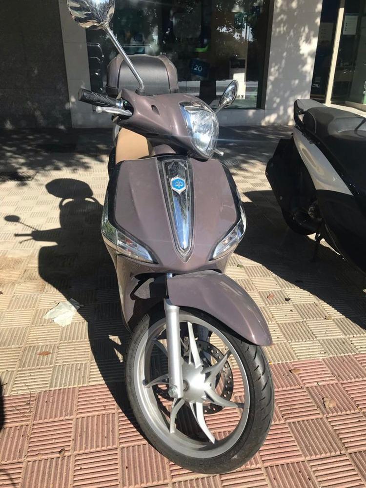 Moto PIAGGIO LIBERTY S 125 de segunda mano del año 2018 en Sevilla