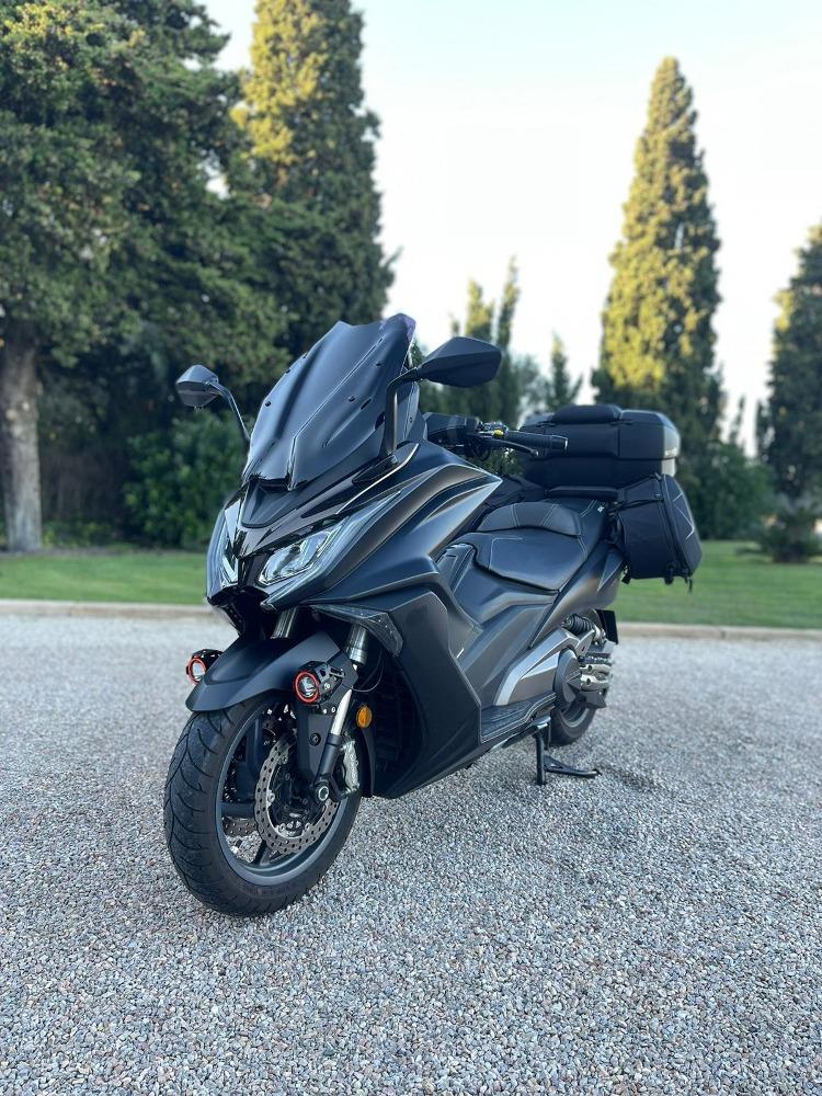 Moto KYMCO AK 550 de segunda mano del año 2019 en Tarragona