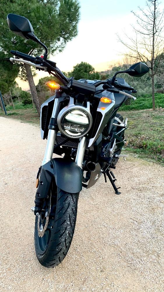 Moto HONDA CB 125 R de segunda mano del año 2019 en Madrid