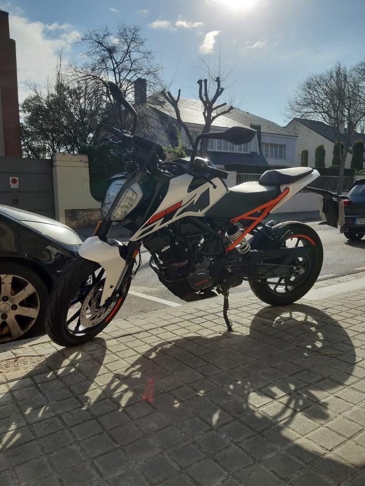 Moto KTM DUKE 125 de segunda mano del año 2019 en Barcelona
