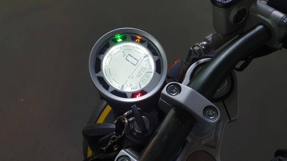 Moto FB MONDIAL HPS 125 HIPSTER de segunda mano del año 2019 en Madrid