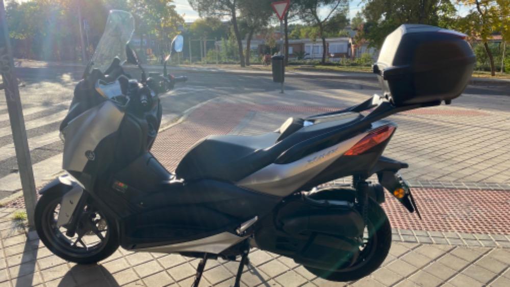 Moto YAMAHA X MAX 125 de segunda mano del año 2019 en Madrid