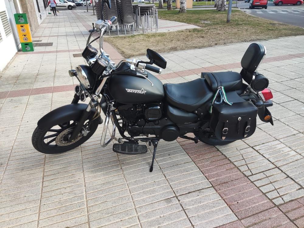 Moto DAELIM DAYSTAR 125 de segunda mano del año 2018 en Badajoz