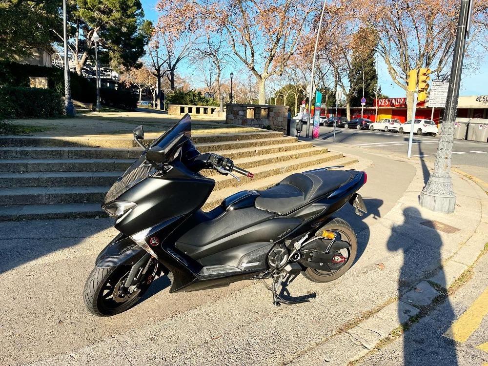 Moto YAMAHA TMAX 530 de segunda mano del año 2019 en Barcelona