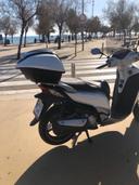 Moto HONDA SCOOPY SH300I de segunda mano del año 2014 en Barcelona