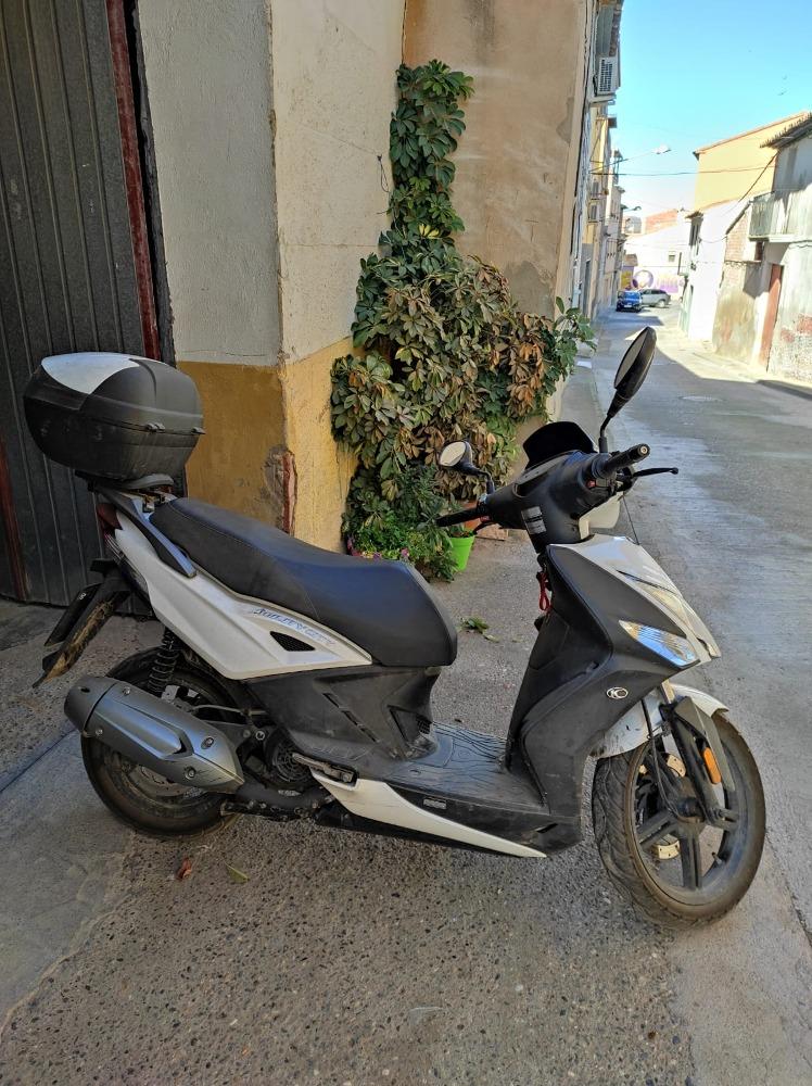 Moto KYMCO AGILITY 125 de segunda mano del año 2015 en Huesca