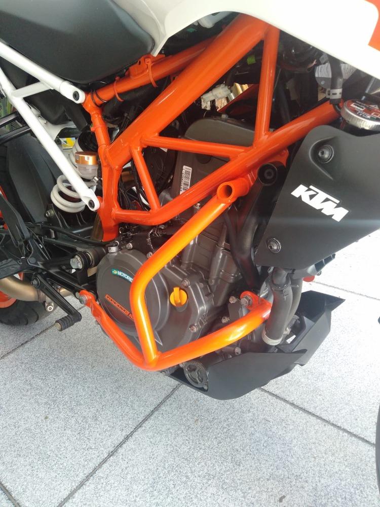 Moto KTM 390 DUKE de segunda mano del año 2021 en Madrid