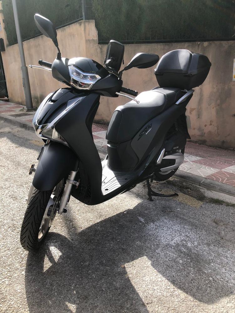 Moto HONDA SH125I de segunda mano del año 2019 en Granada