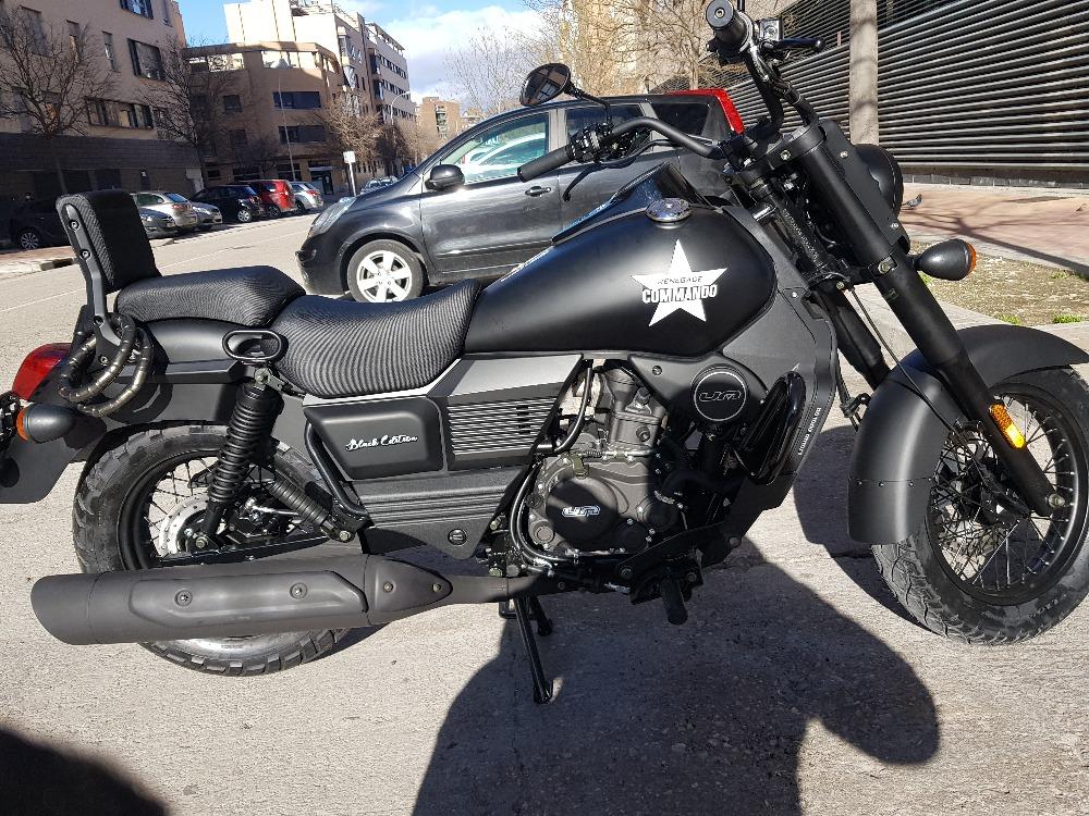 Moto UM RENEGADE COMMANDO de segunda mano del año 2021 en Madrid
