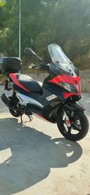 Moto APRILIA SR MAX 300 de segunda mano del año 2012 en Tarragona
