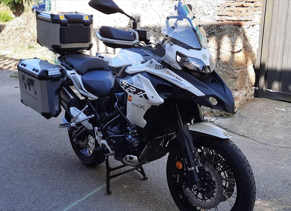 Moto BENELLI TRK 502 X de segunda mano del año 2021 en Cantabria