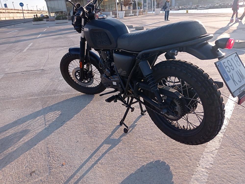 Moto BRIXTON BX 125 X de segunda mano del año 2018 en Valencia