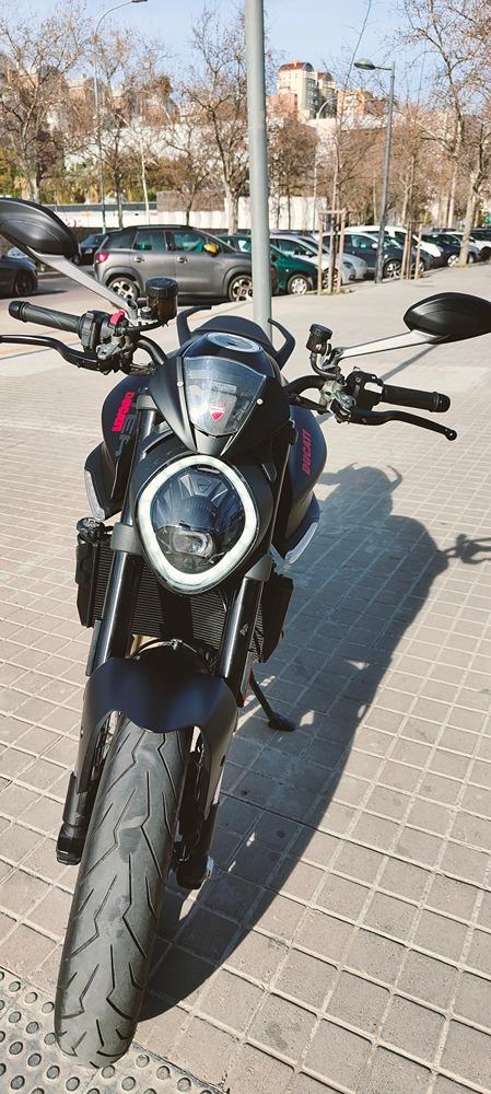 Moto DUCATI MONSTER 937 + de segunda mano del año 2021 en Valencia