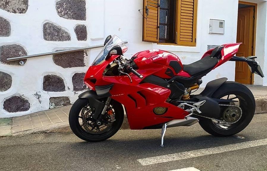 Moto DUCATI PANIGALE V4 de segunda mano del año 2020 en Las Palmas de Gran Canaria