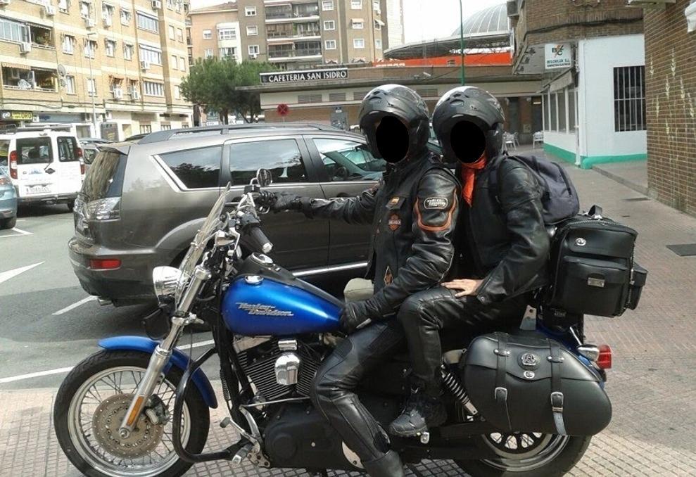 Moto HARLEY DAVIDSON DYNA STREET BOB de segunda mano del año 2007 en Madrid